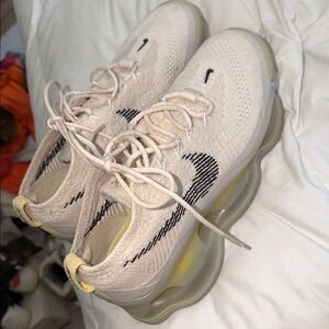 Nike Women's Beige Knit Sneakers with Black Stitch Accents